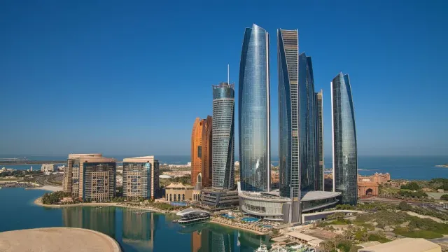 Full-Day Abu Dhabi City Tour & Sheikh Zayed Grand Mosque with Pickup from Dubai  photo 3