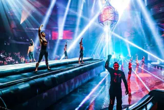 Experience Dubai’s Spectacular Show – La Perle by Dragone