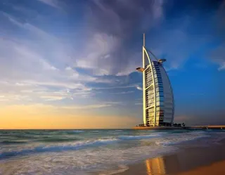 Half-Day City Tour of Old & New Dubai with Abra Ride