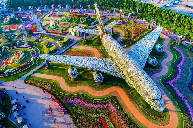 Dubai Miracle Garden: The Heart-Shaped Pathway & Floral Castle Experience photo 5