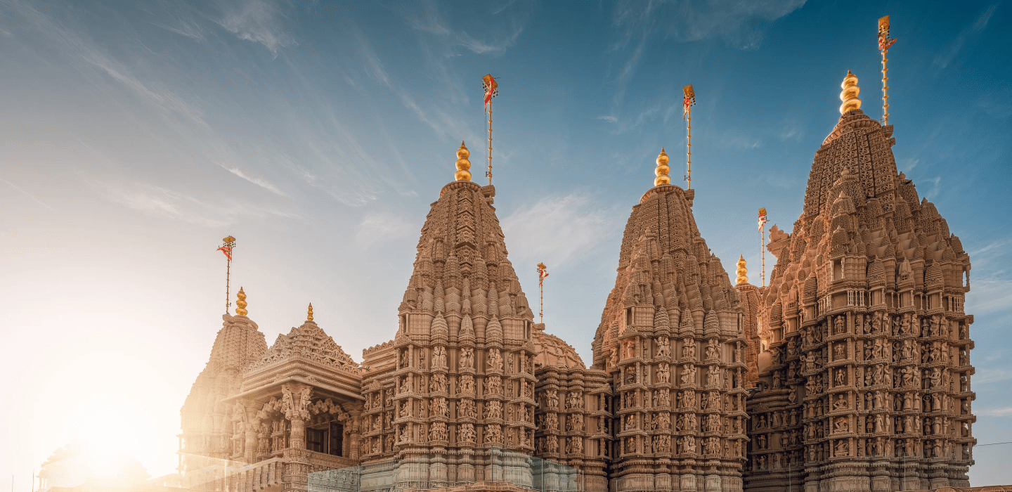 Abu Dhabi City Tour + BAPS Hindu Mandir Visit (Full Day)
