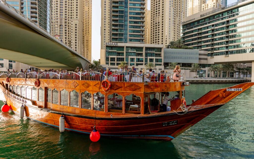 Premium Marina Dhow Cruise – An Unforgettable Evening Experience photo 4