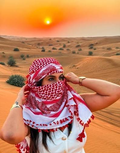 Dubai + Desert Safari Tour photo 2
