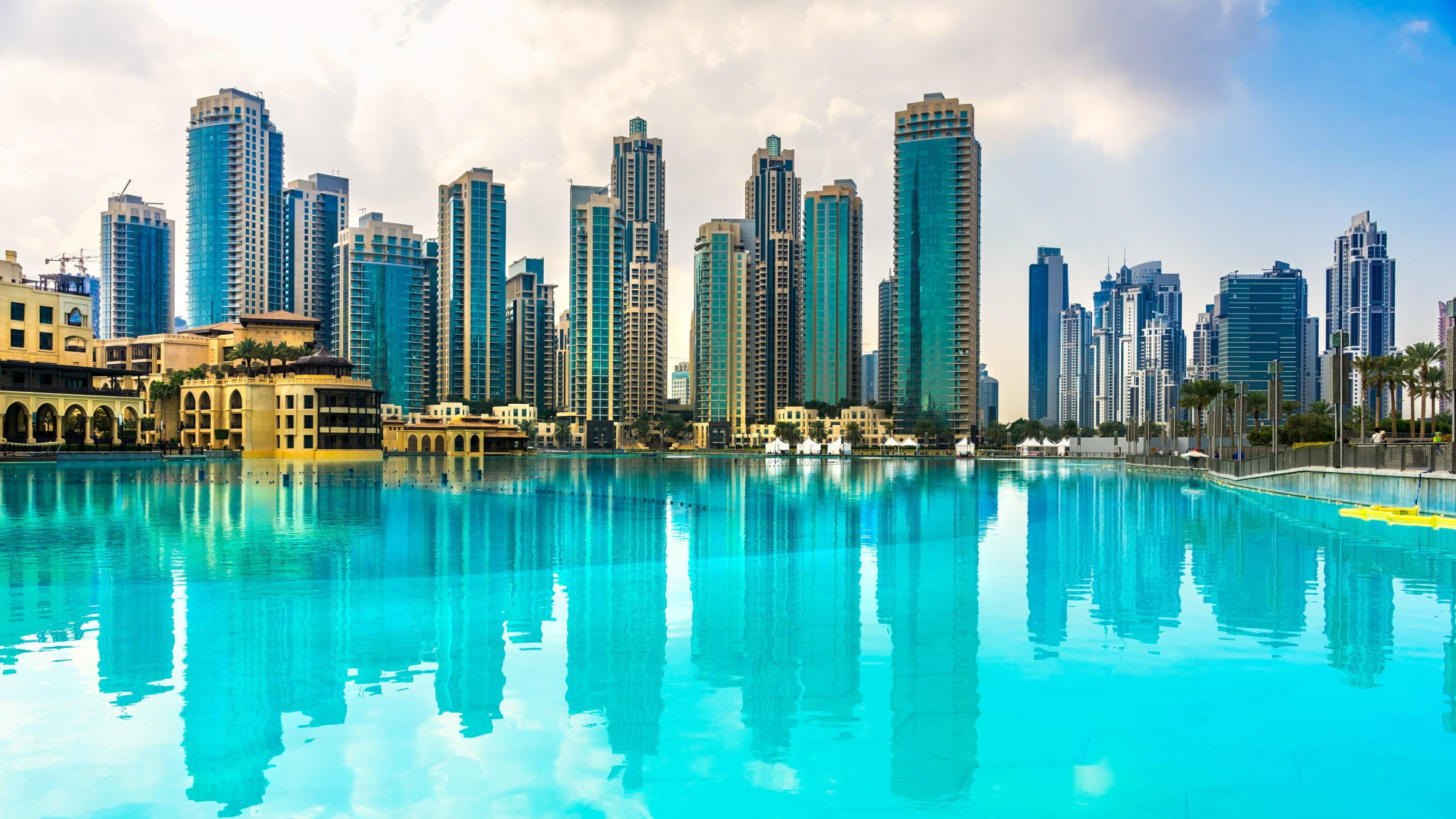 Luxury Hotels in Dubai and Abu Dhabi